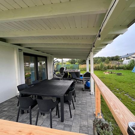 Dom Nad Morzem Z Jacuzzi 10 Osob Morze Przygod Villa Mieroszyno Luaran gambar