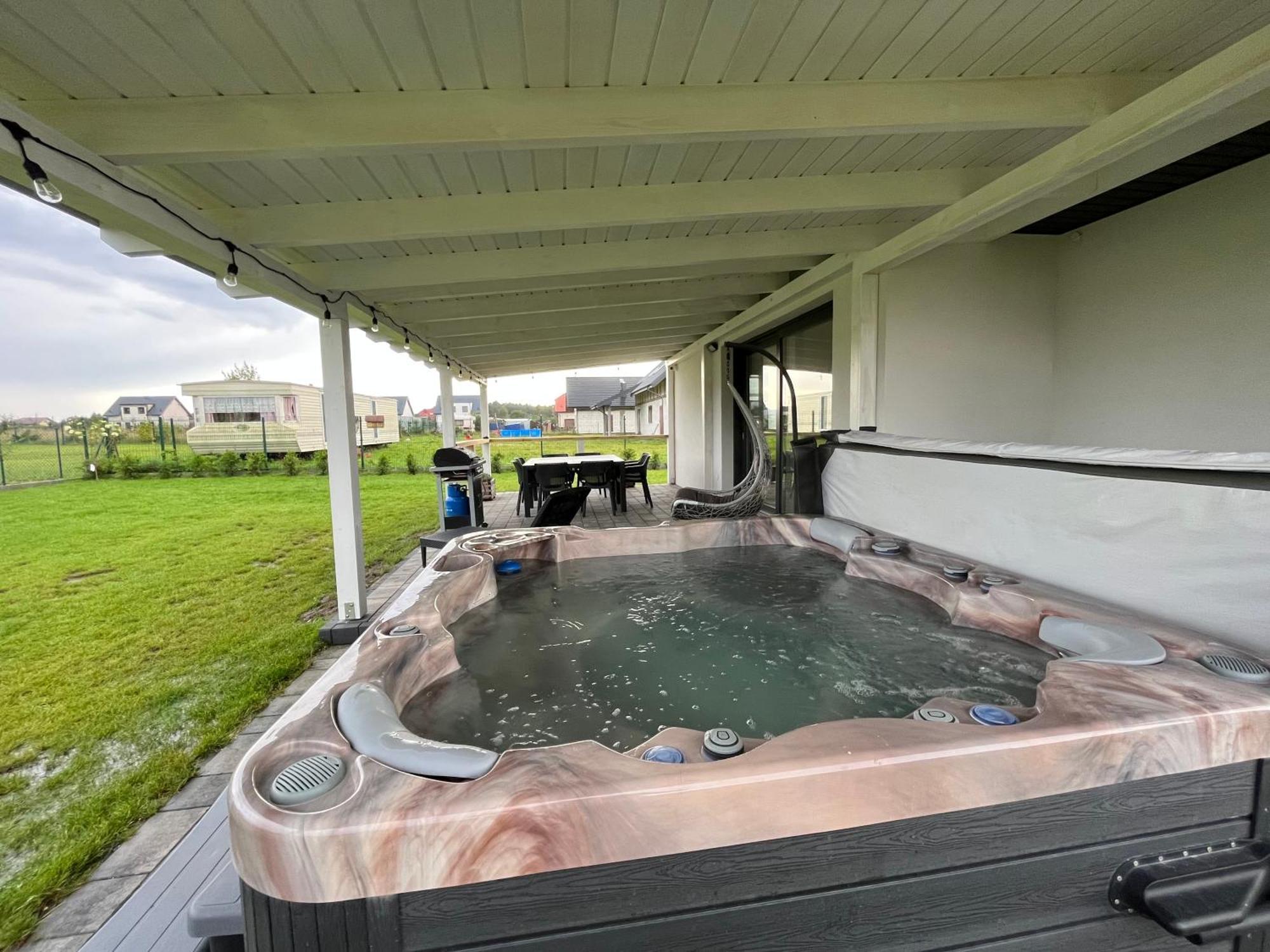 Dom Nad Morzem Z Jacuzzi 10 Osob Morze Przygod Villa Mieroszyno Luaran gambar